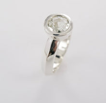 Load image into Gallery viewer, Summer Ring small Ai285