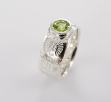 Load image into Gallery viewer, Gemstone Pattern Ring Ai162
