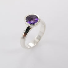 Load image into Gallery viewer, Summer Ring small Ai285