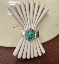 Load image into Gallery viewer, Emerald Forrest Ring Ai