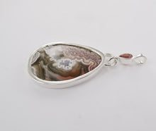 Load image into Gallery viewer, Naturescape pendants Ai63