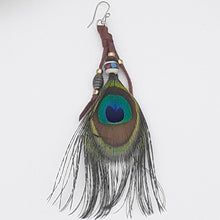 Load image into Gallery viewer, Feather Earring Single