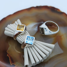 Load image into Gallery viewer, Fancy Gemset Signet style ring Ai227