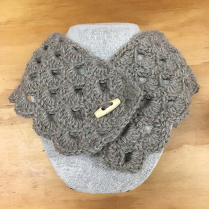 Ai Crochet Vintage Button scarf