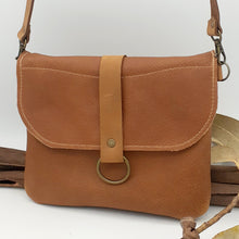 Load image into Gallery viewer, Antique Ring Clasp Leather Bag