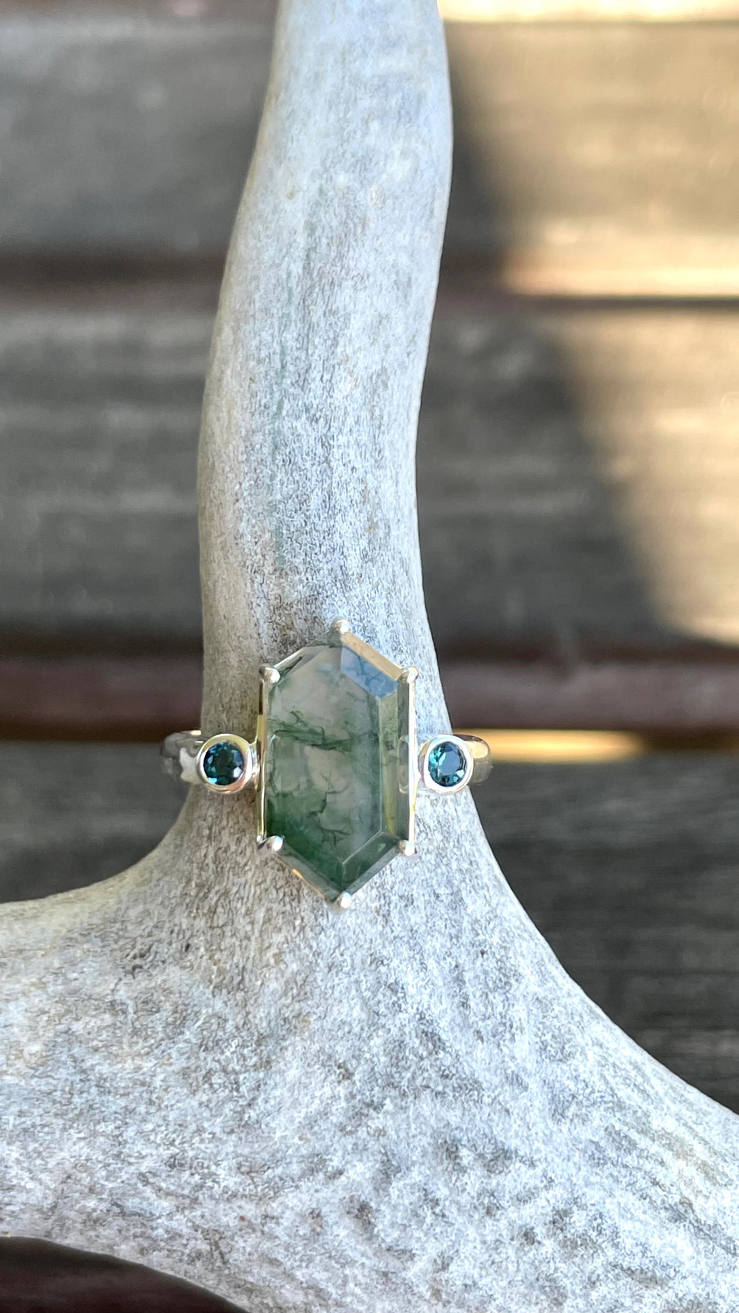 Moss Agate Dreaming Ring Ai
