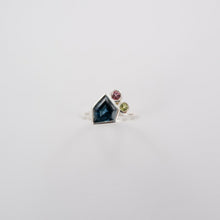 Load image into Gallery viewer, Pentagon Ring with Accents Ai262G