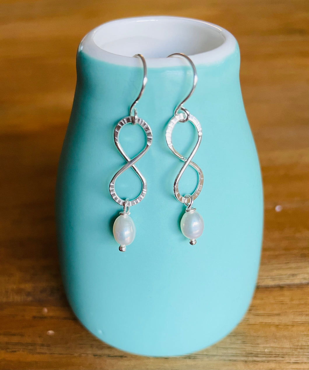 Pearl Infinity  Earring Ai191