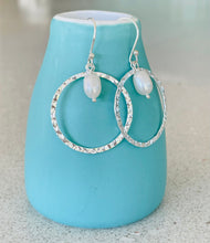 Load image into Gallery viewer, Textured Earrings Ai194