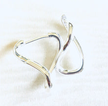 Load image into Gallery viewer, Silver Geometric Earrings Ai