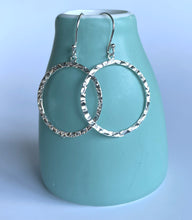 Load image into Gallery viewer, Textured Earrings Ai194