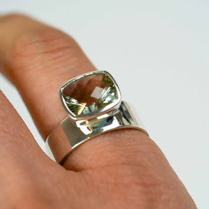 Green Amethyst Offset Ring in silver Ai288s