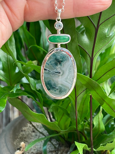 Naturescape Poetic green pendant Ai63M