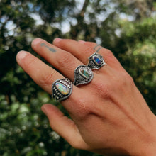 Load image into Gallery viewer, The Wayfarer Ring {sz.9.75}
