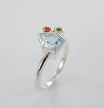 Load image into Gallery viewer, Pentagon Ring with Accents Ai262G