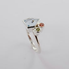 Load image into Gallery viewer, Pentagon Ring with Accents Ai262G