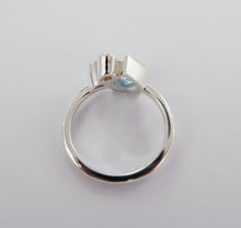 Load image into Gallery viewer, Pentagon Ring with Accents Ai262G