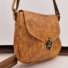 Load image into Gallery viewer, Leather Brass Clasp Bag