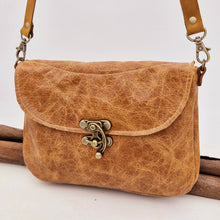 Load image into Gallery viewer, Leather Brass Clasp Bag