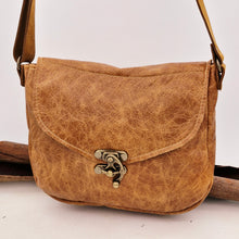 Load image into Gallery viewer, Leather Brass Clasp Bag