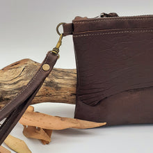 Load image into Gallery viewer, Merino Leather Clutch