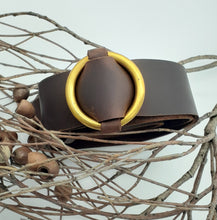 Load image into Gallery viewer, Brass Ring Buckle Chocolate Belt