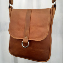Load image into Gallery viewer, Steel Ring Clasp Leather Bag
