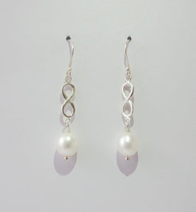 Pearl Infinity  Earring Ai191