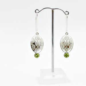 Pattern Leaf Earring with stones Ai160E