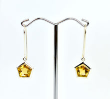 Load image into Gallery viewer, Crystal House Earrings Ai179