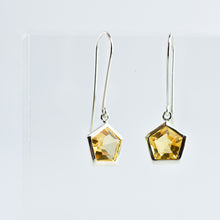 Load image into Gallery viewer, Crystal House Earrings Ai179