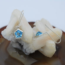 Load image into Gallery viewer, Crystal House Earrings Ai179
