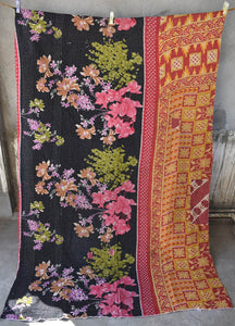 VINTAGE SARI KANTHA THROWS