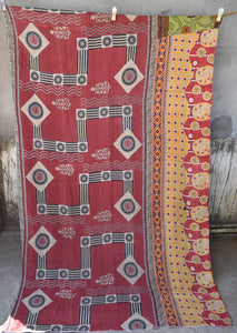 VINTAGE SARI KANTHA THROWS