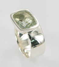 Load image into Gallery viewer, Green Amethyst Offset Ring Ai288