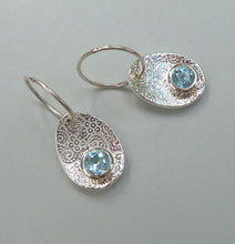 Load image into Gallery viewer, Petal Earrings Ai174