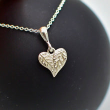 Load image into Gallery viewer, 12mm heart