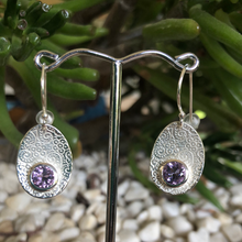 Load image into Gallery viewer, Petal Earrings Ai174