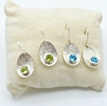 Load image into Gallery viewer, Petal Earrings Ai174