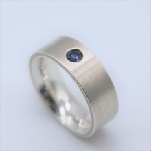 Load image into Gallery viewer, Unisex Sapphire Ring Ai139