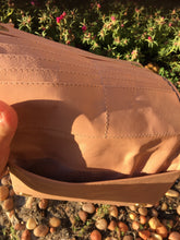 Load image into Gallery viewer, Alawa Clutch Blush