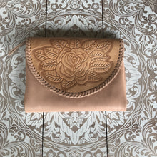 Load image into Gallery viewer, Alawa Clutch Blush