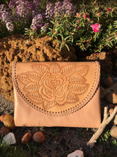 Load image into Gallery viewer, Alawa Clutch Blush