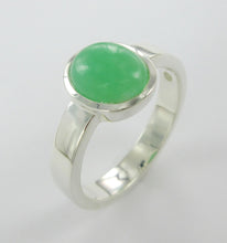 Load image into Gallery viewer, Chrysophase ring Ai290