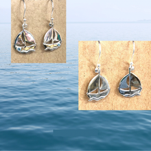 Load image into Gallery viewer, Sail boat earrings Ai3