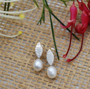 Pearl leafstud Earring Ai169