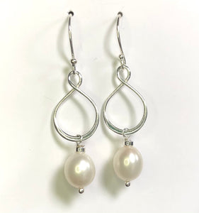 Pearl Infinity  Earring Ai191