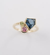 Load image into Gallery viewer, Pentagon Ring with Accents 9ct GoldAi262G