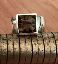 Load image into Gallery viewer, Princess cut Ring Ai134