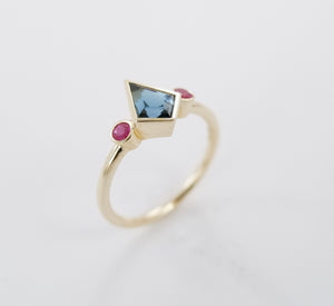 Kite Ring with London Blue Topaz Ai290L